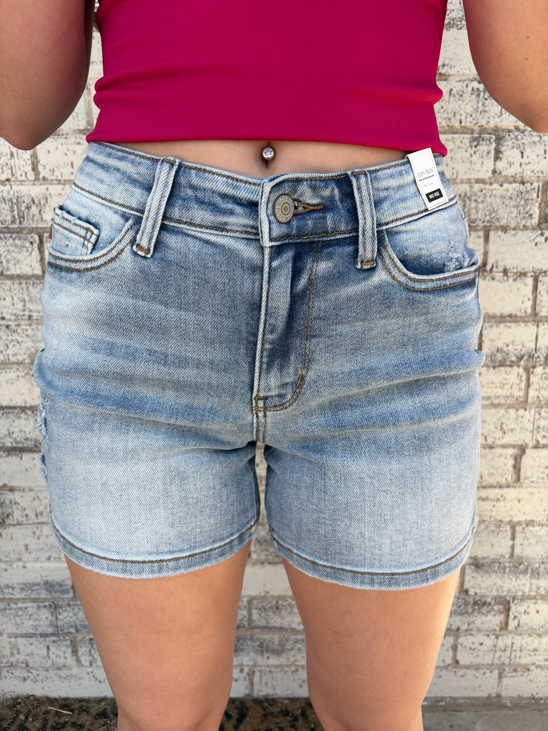 Mid Rise Vintage Wash Dad Shorts*