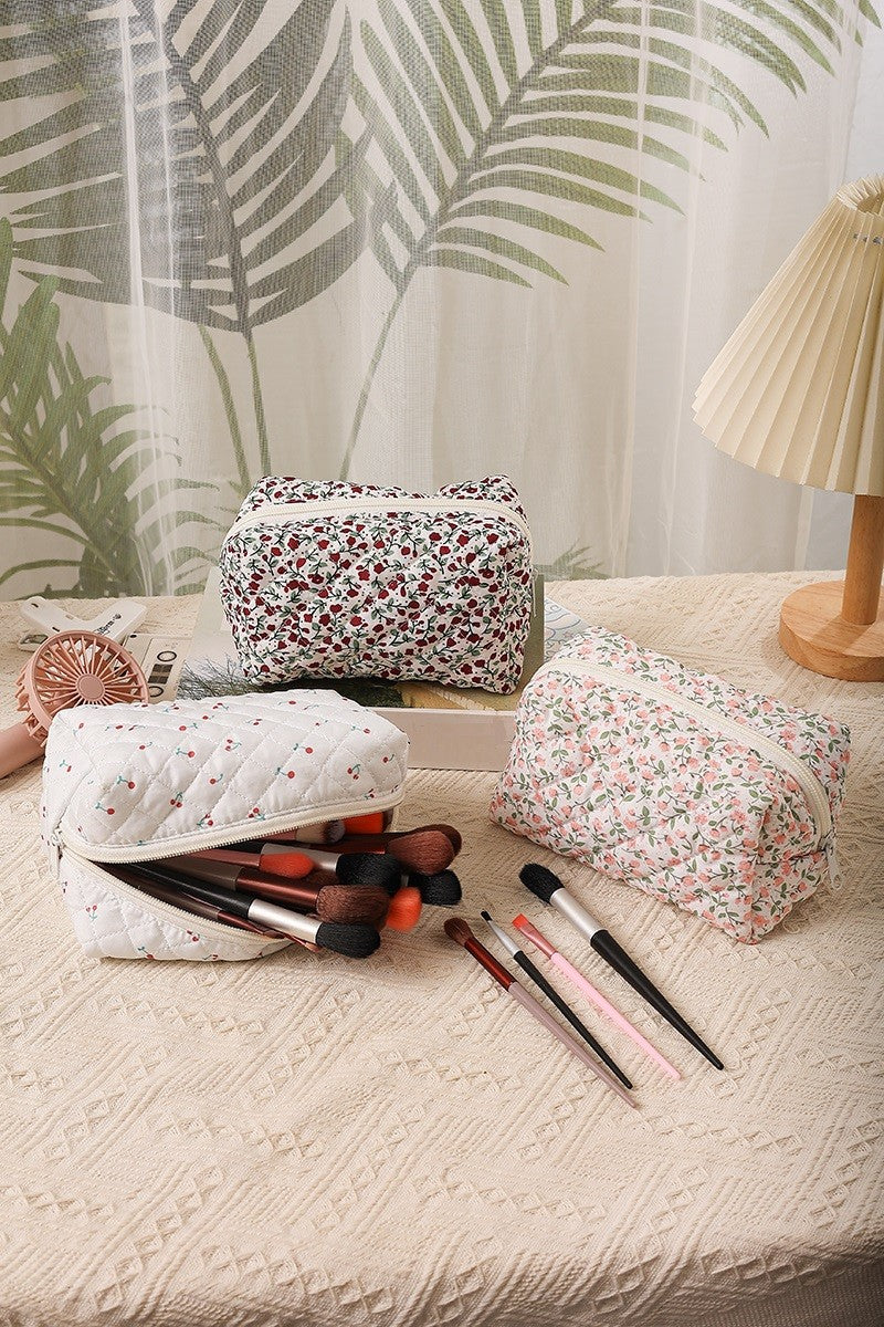 Ditsy Quilted Floral Cosmetic Pouch Bag - 4 Colors