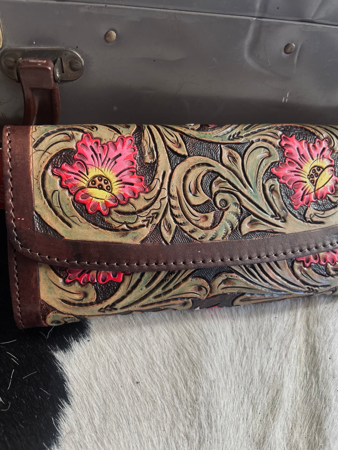 American Darling Daytona Floral Tooled Wallet Crossbody