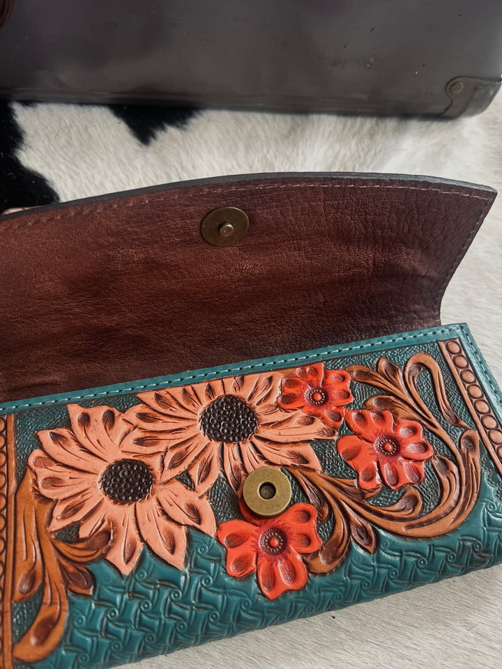 American Darling Flowers in Sedona Wallet Crossbody