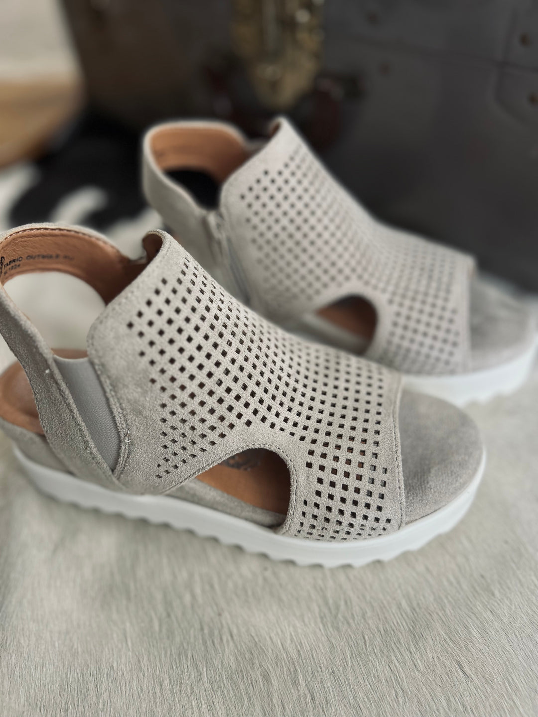 Amy Light Grey Platform Sandals