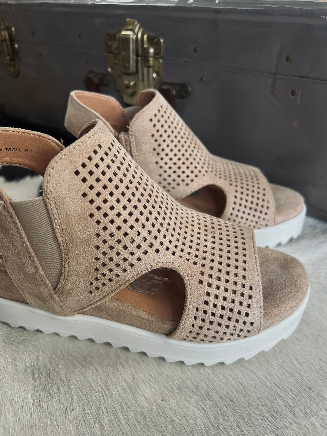 Amy Sand Platform Sandals