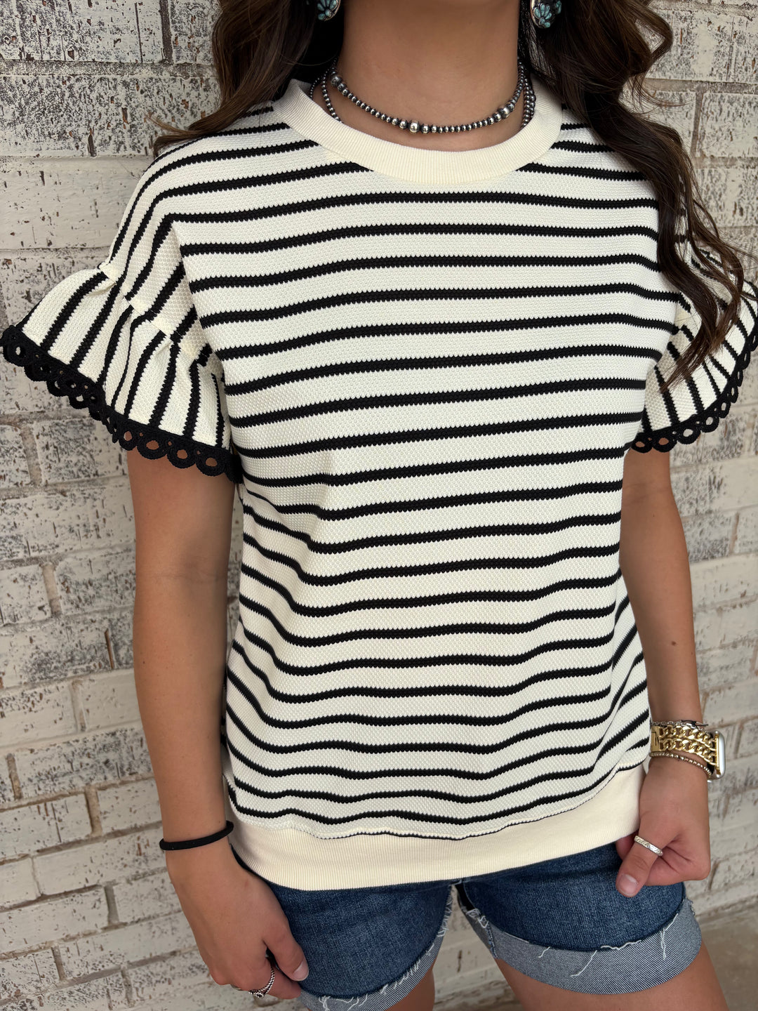 Black Stripe Scallop Lace Trim Ruffle Crewneck Top