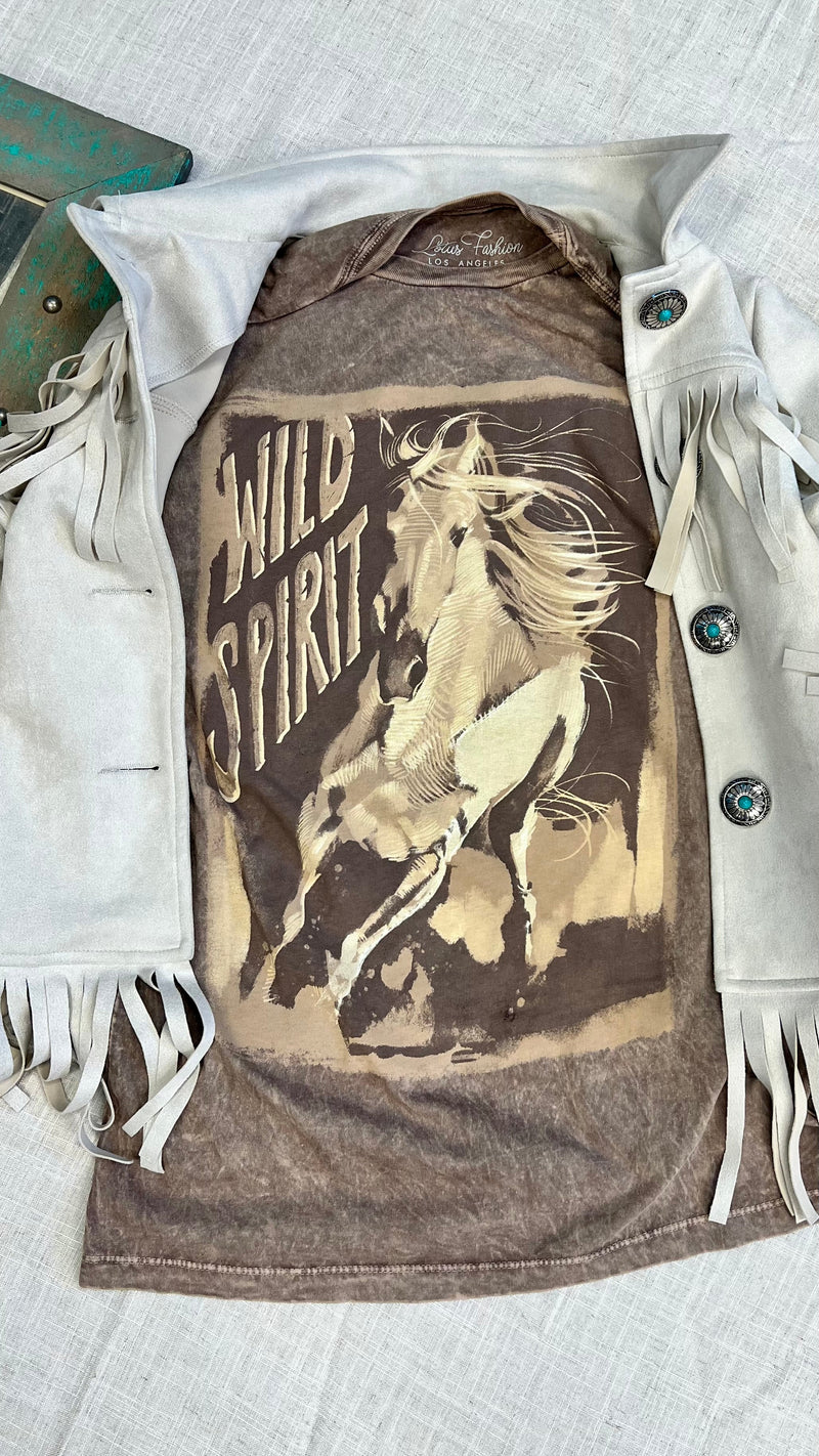 This Wild Spirit Horses Tee is the perfect gift for the wild one in your life! Featuring a mocha mineral wash and a boyfriend graphic, it's a must-have for those sun-drenched summer days! So bust out the cool vibes, put this tee on, and take off on your next adventure!
