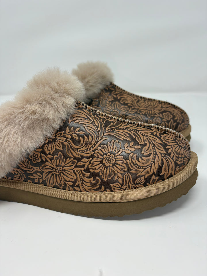 Very G Lolly Nude Tooled Slippers