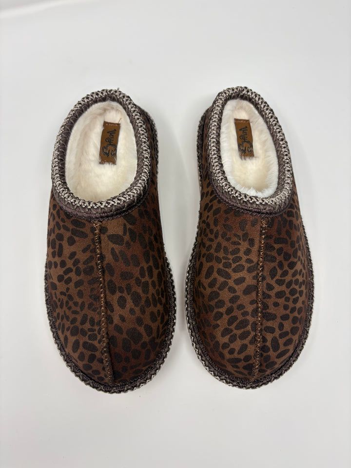 Very G Georgina Tan Leopard Slippers