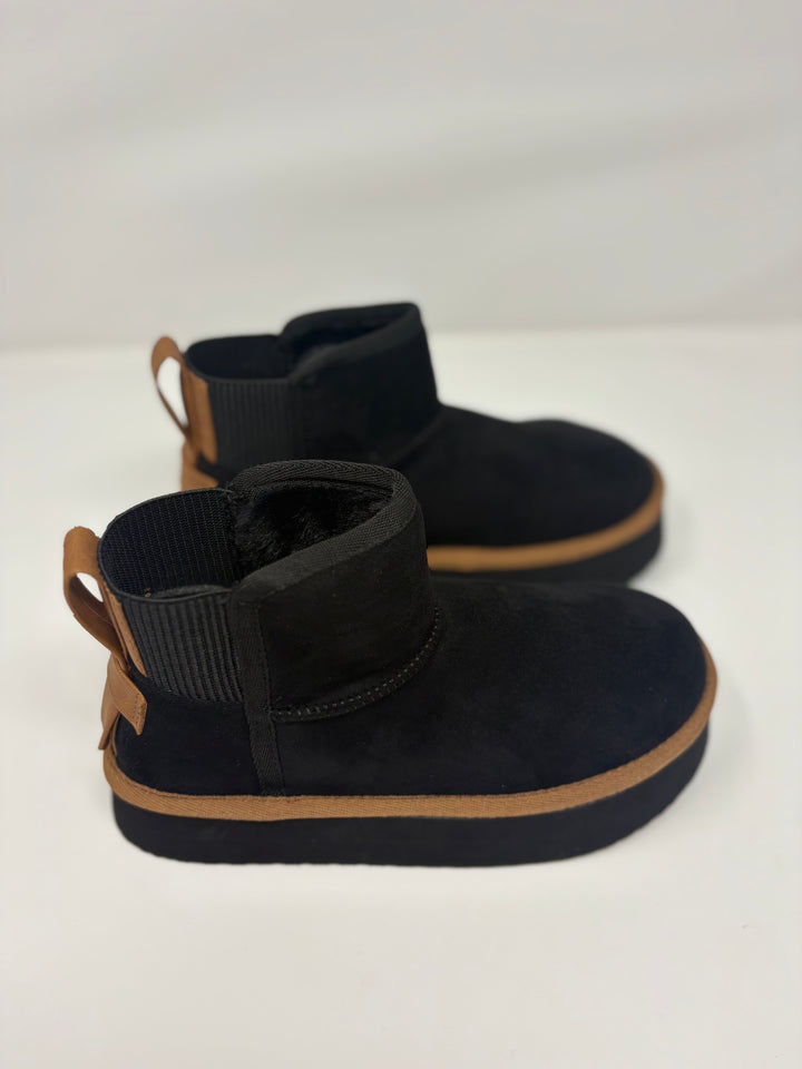 Very G Black Brooklyn Booties