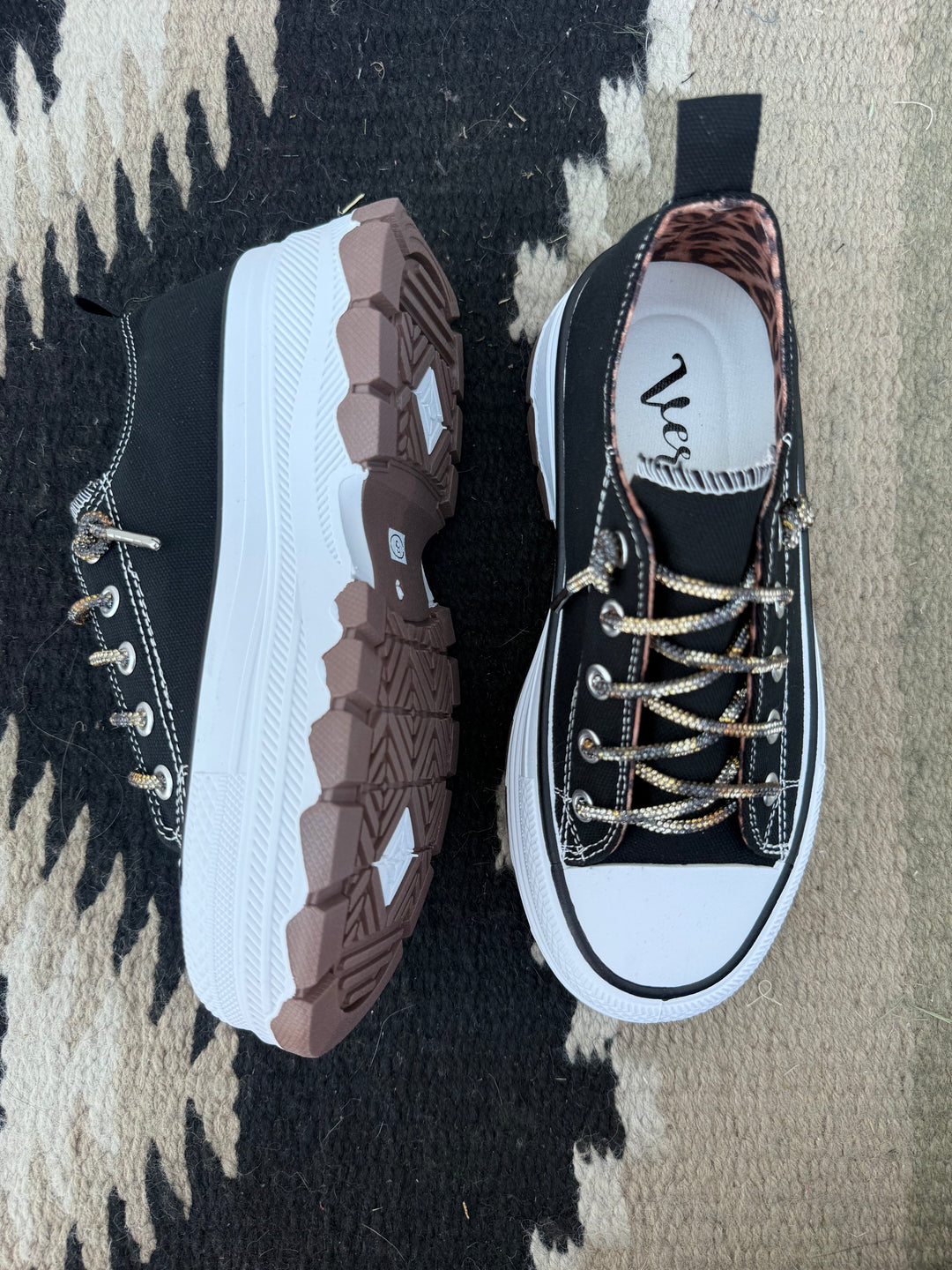 Very G Piper Black Vintage Sneakers