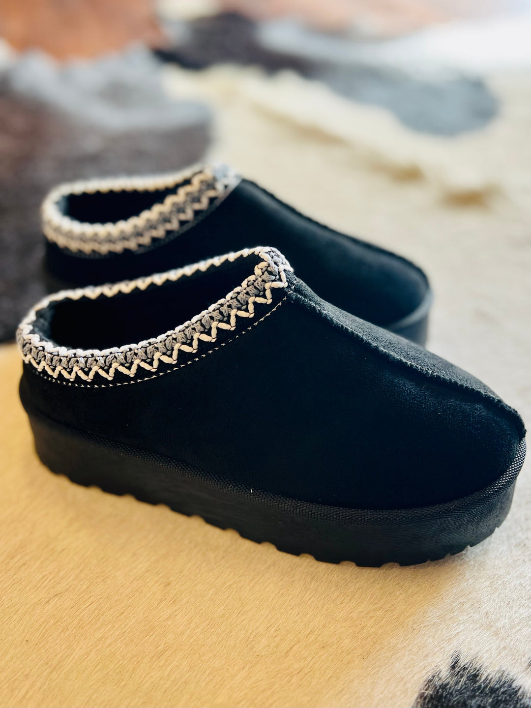 High Level Slippers - 2 colors | gussieduponline