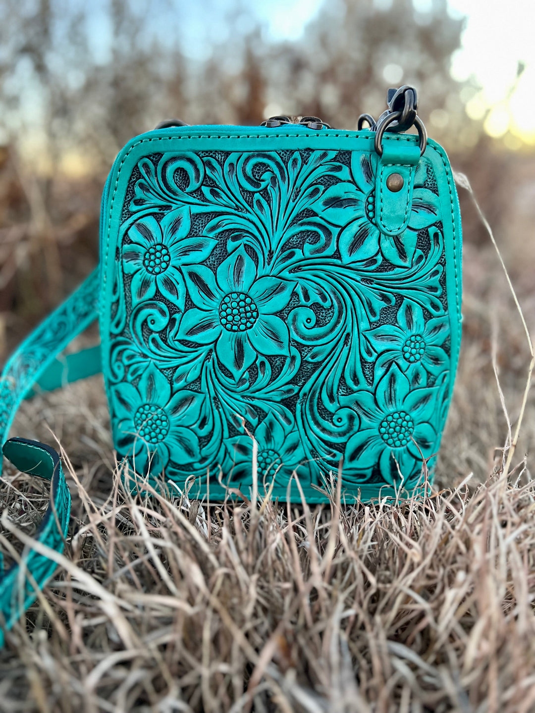 Darling Gardens of Turquoise Crossbody | gussieduponline