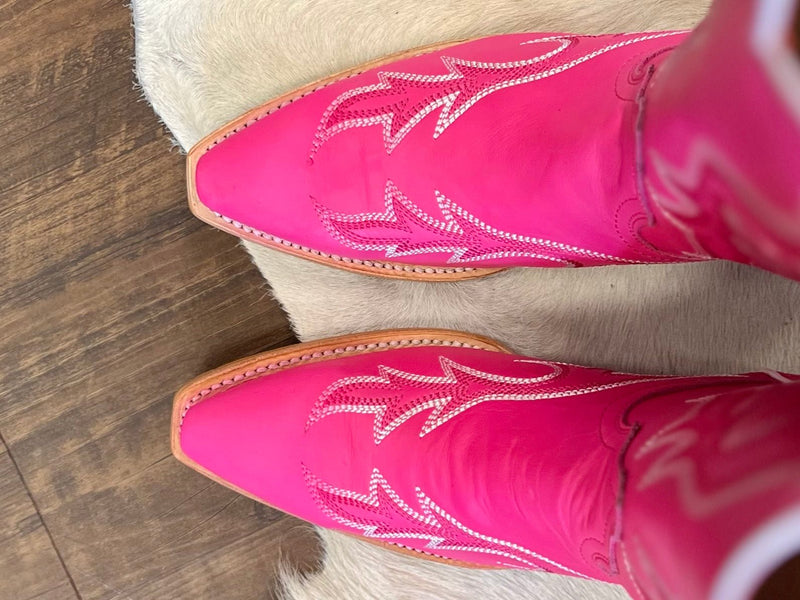 Scarlett V-Toe Cowgirl Boots | gussieduponline