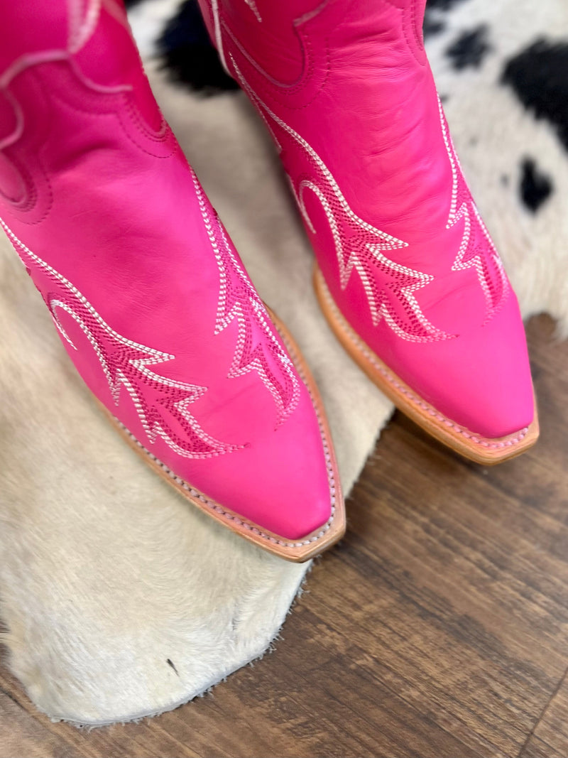 Scarlett V-Toe Cowgirl Boots | gussieduponline