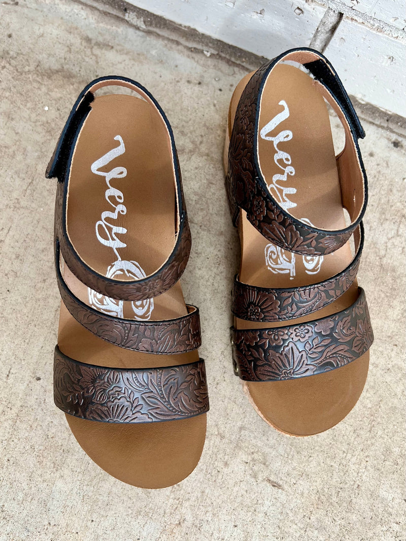 Brown platform wedge sandal. Sandals with floral straps. Comfortable sandals. Very G sandals. Cute sandals. Neutral sandals. Boutique. Small business. Woman owned.