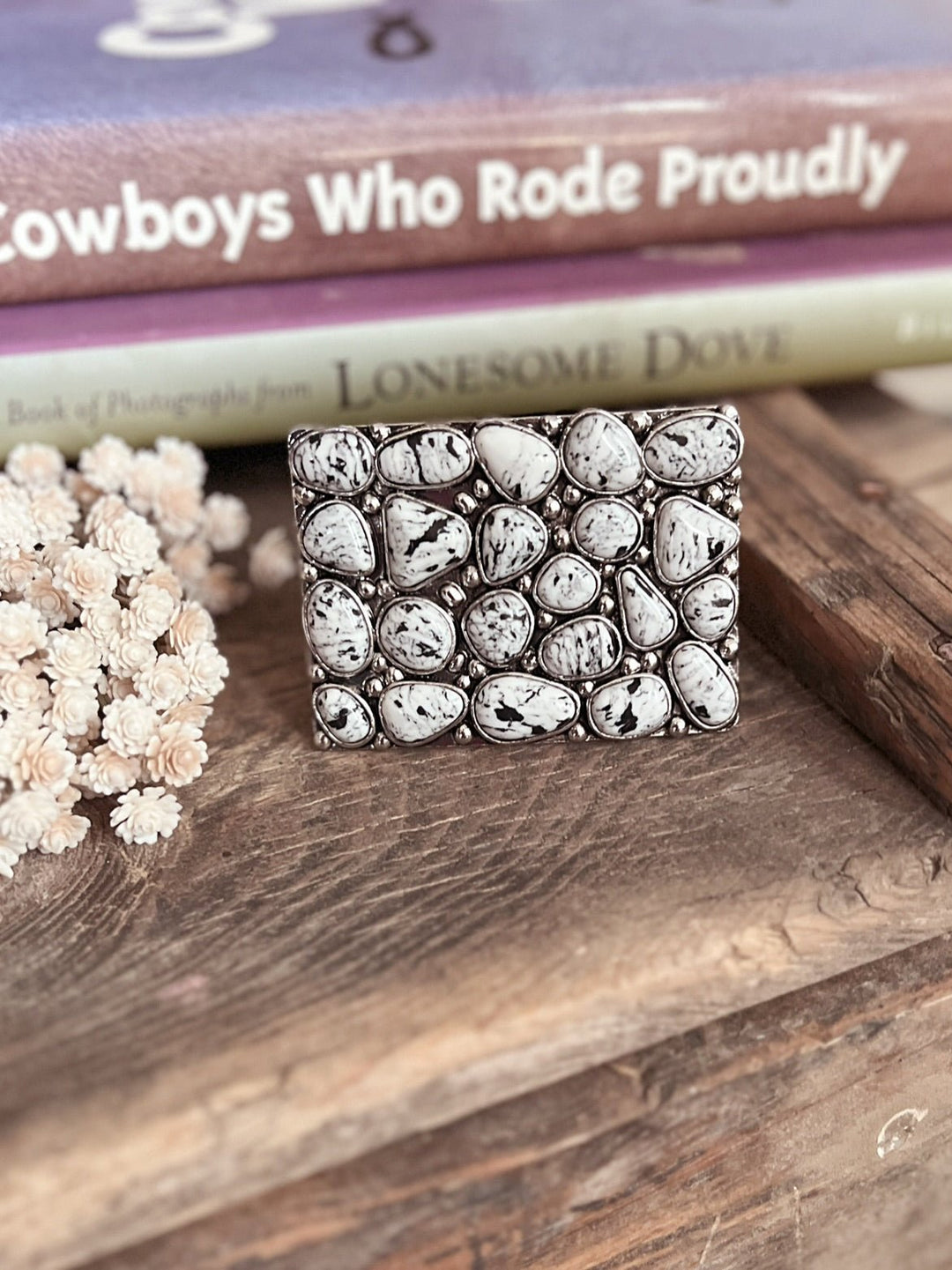 Western Style Stone Cluster Belt Buckle - 2 Colors | gussieduponline