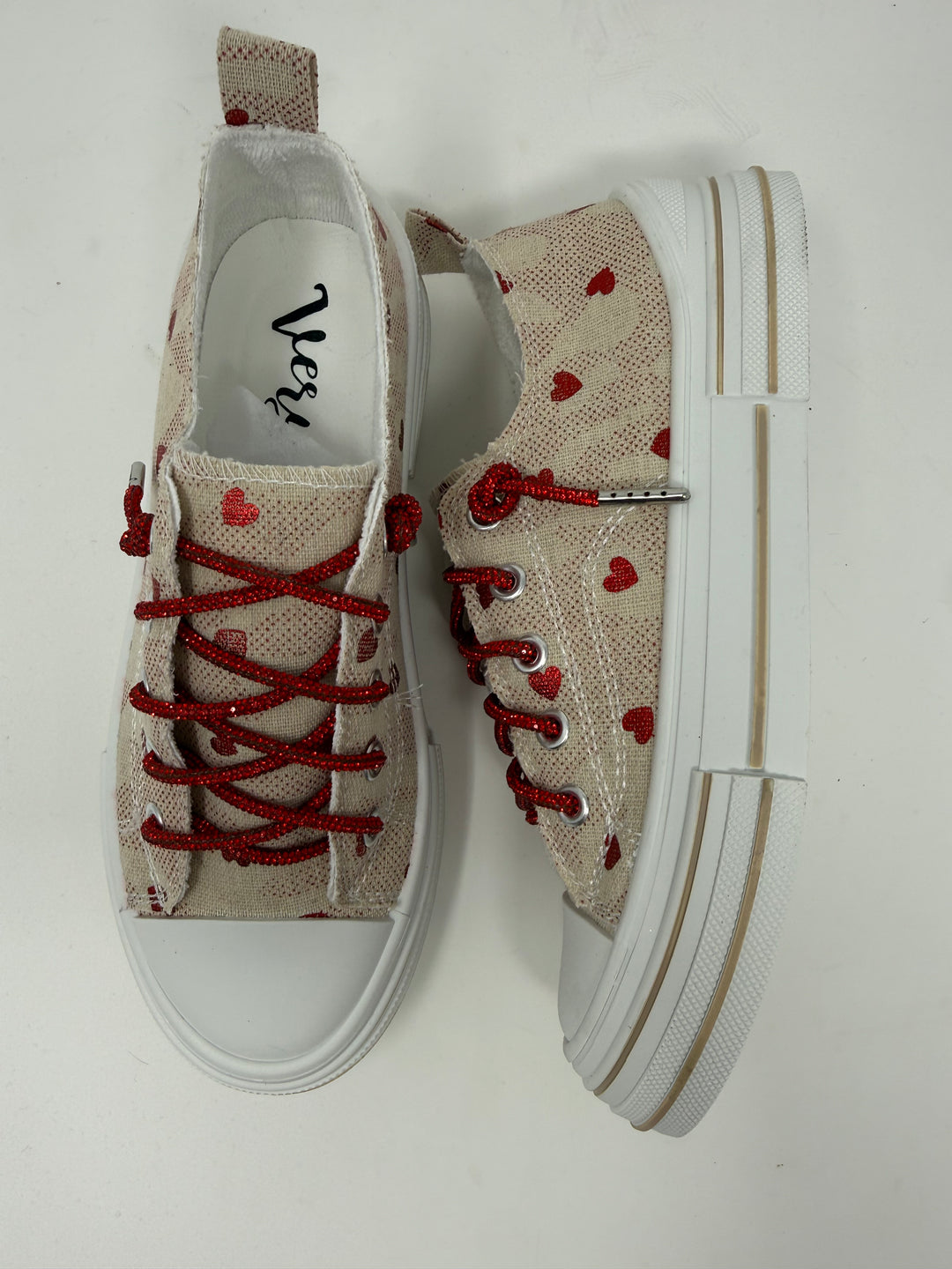 Aman Natural & Red Heart Sneakers
