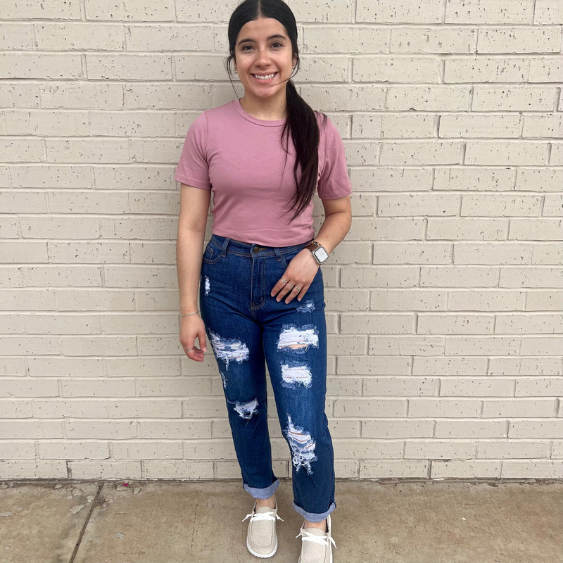 Make a statement in our Everyday Everywhere Denim! These high-waisted mom jeans elevate your look with shredded kneeholes, a distressed hem, and 5 pocket styling. Plus an unbeatable blend of 92% cotton, 6% polyester, and 2% spandex for the perfect fit and comfort you can wear for any occasion! 