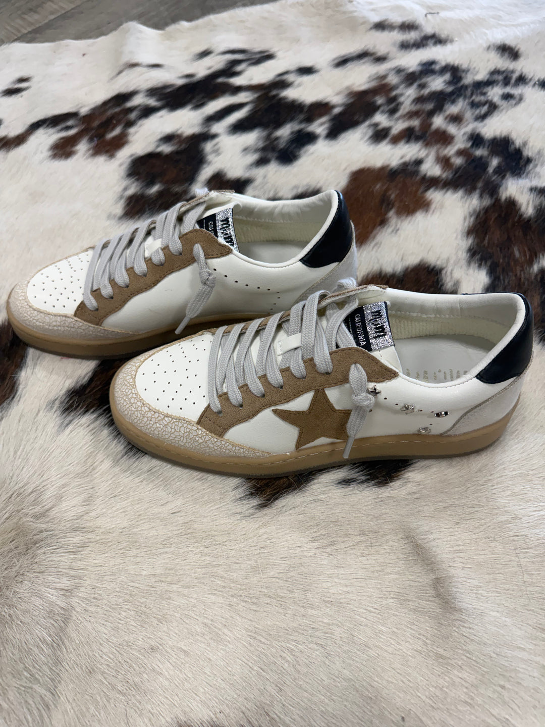 Avery White & Khaki Star Sneakers