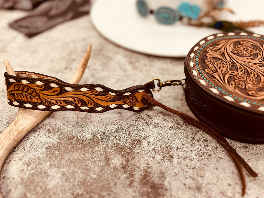 'Round The West Darlin' Wristlet | gussieduponline