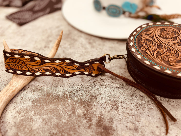 'Round The West Darlin' Wristlet | gussieduponline