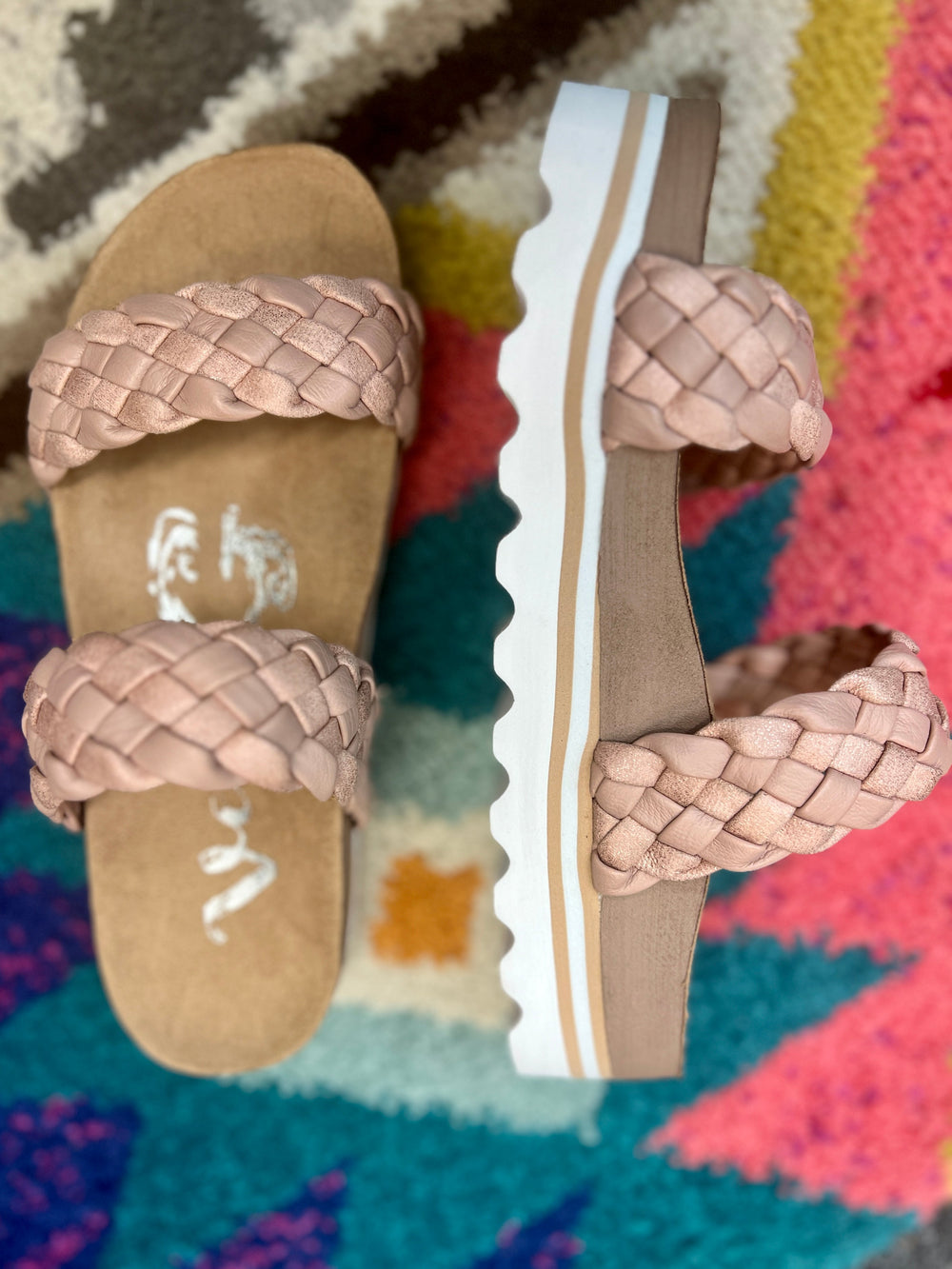 Braidon Has Me Blushin' Platform Sandals | gussieduponline