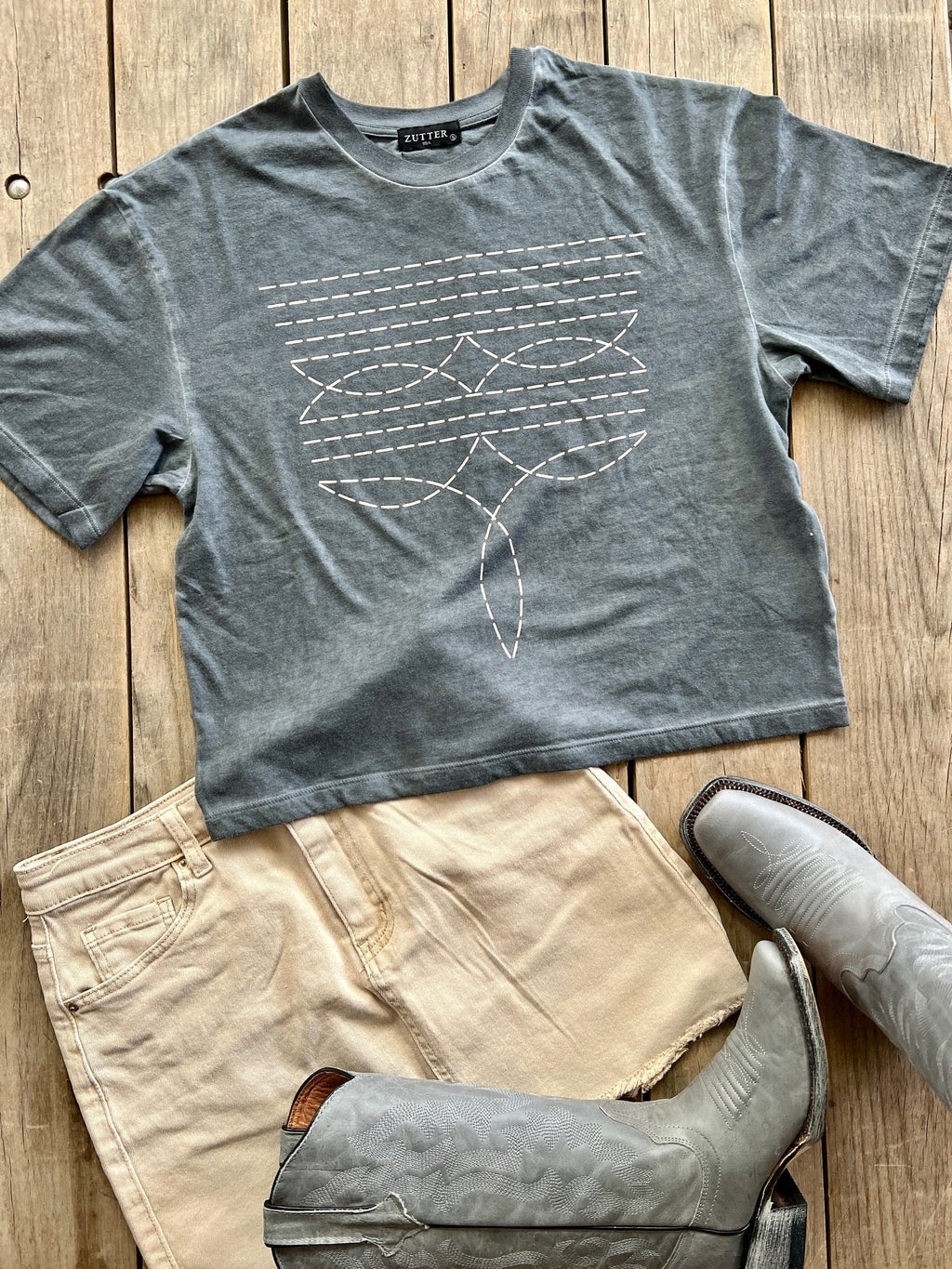 Boot Stitch Under Grey Skies Crop | gussieduponline