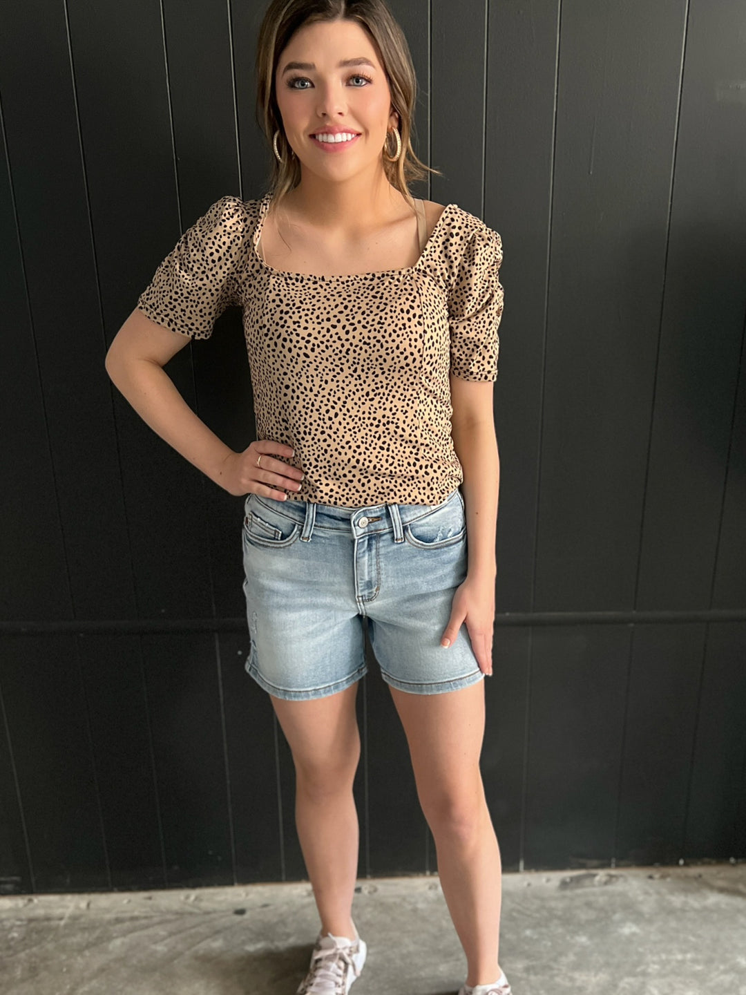 Mid Rise Vintage Wash Dad Shorts*