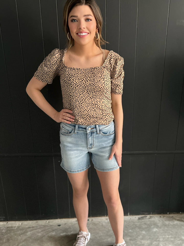Mid Rise Vintage Wash Dad Shorts*