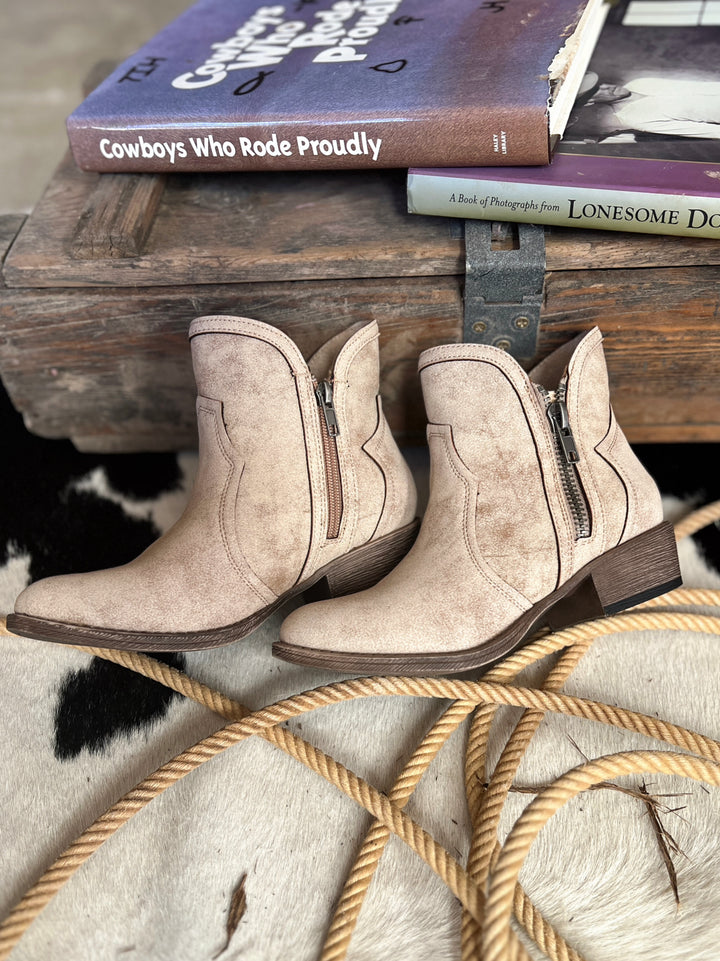 Muddy Mississippi Booties | gussieduponline