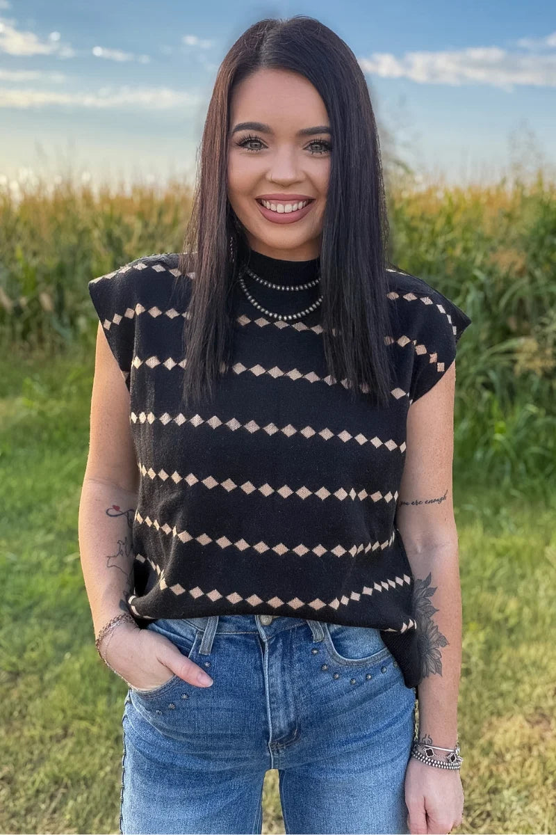 Black Canyon Sleeveless Sweater Top