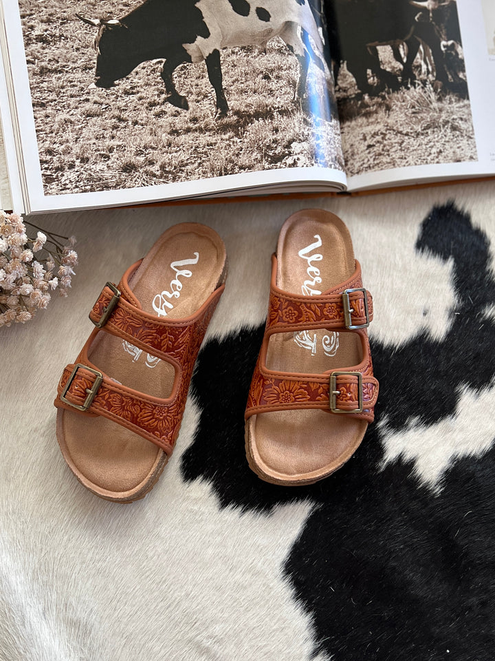 Berry Comfort Rust Sandals