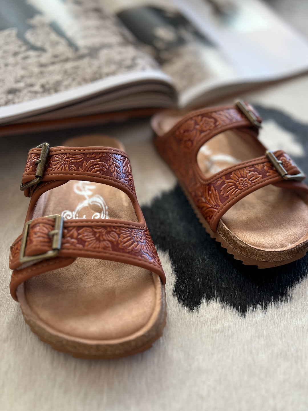 Berry Comfort Rust Sandals