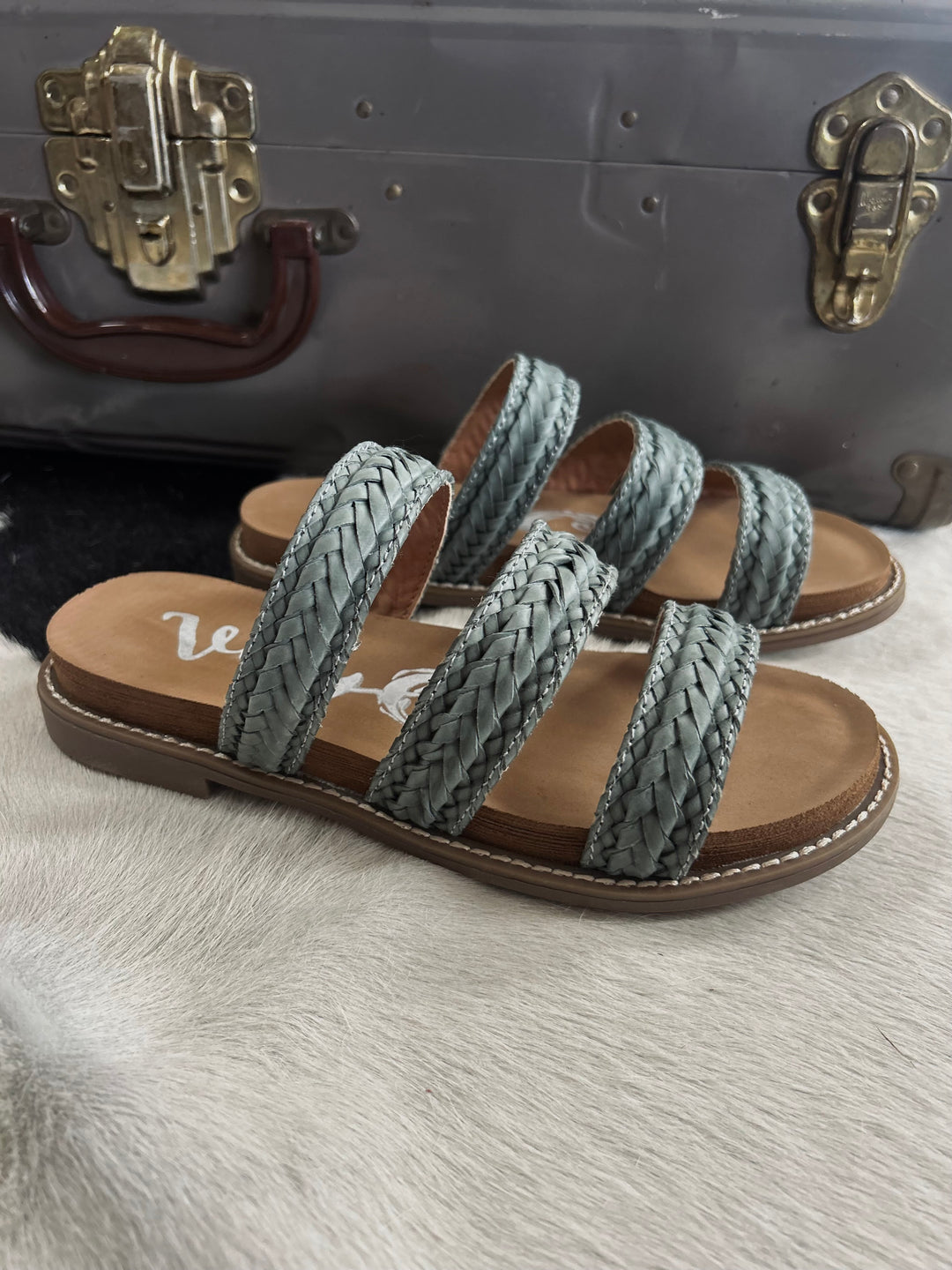 Very G Alba Teal Sandals*