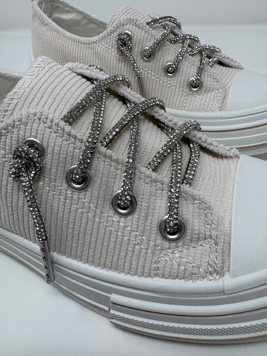 Very G Cream Corduroy Sparkle Sneakers