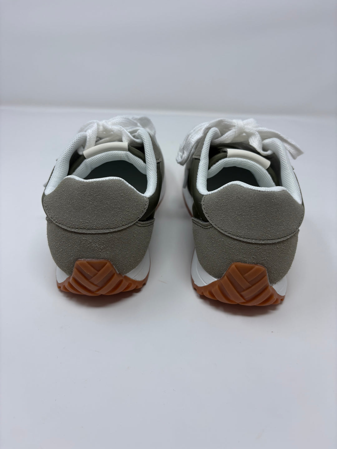 Very G Joel Olive Sneakers