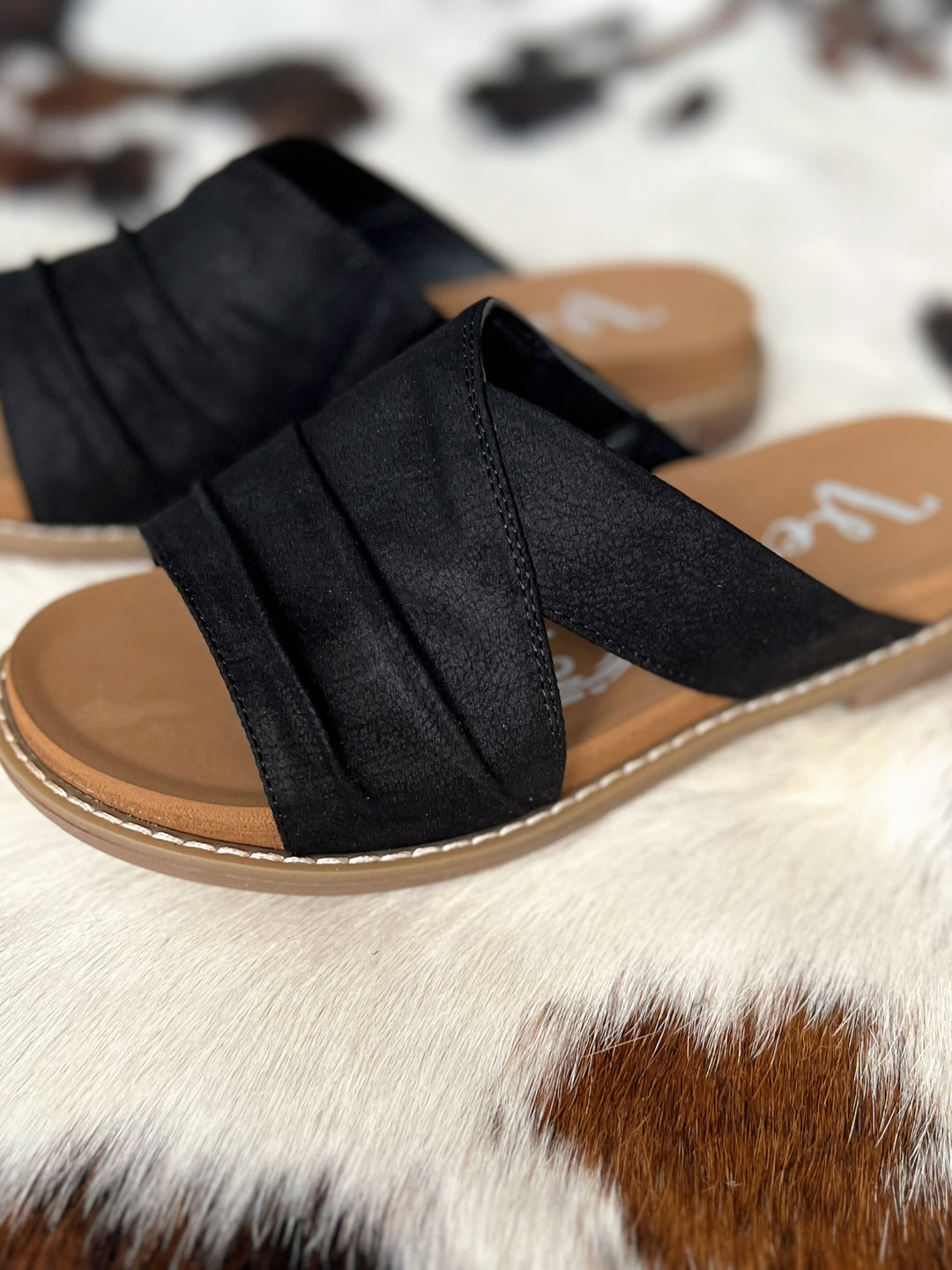 Very G Jolene Black Sandals