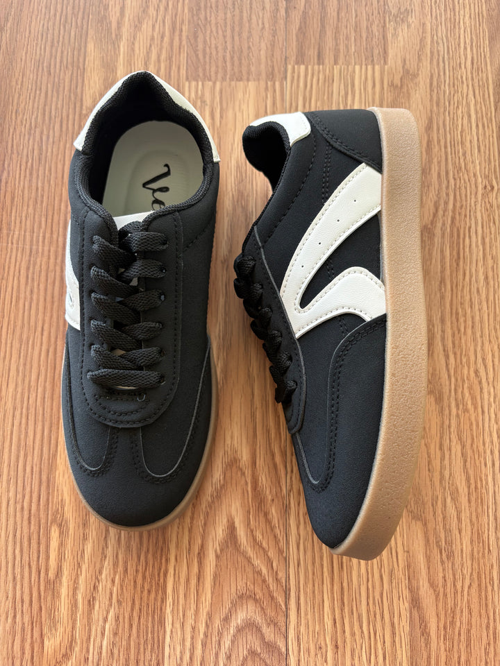 Very G Retro Black Sneakers