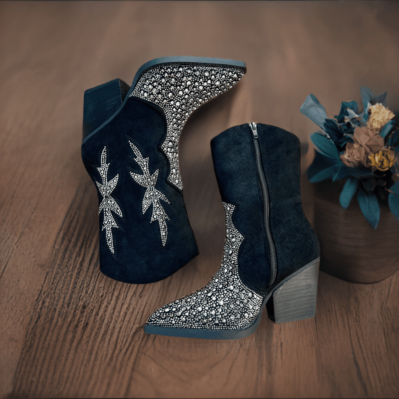 Very G shoes. Black western style boots. Boots western stitching. Boots with rhinestones. Silver rhinestone boots. Women's western boots. Women's Western Wear. Women's Western Boutique. Women's boutique. Fancy boots. Cowgirl style. Boutique. Online boutique. Small business.