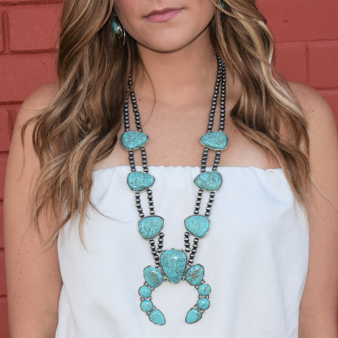 Tasteful Turquoise Necklace | gussieduponline