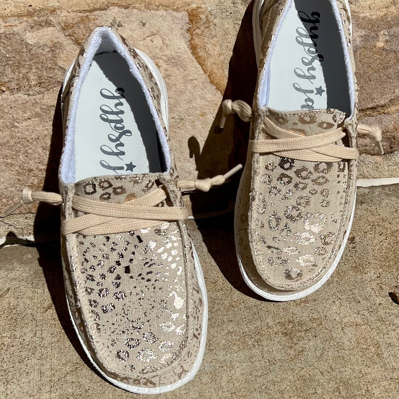 The Neutral Jazzy Loafers are a Champagne Colored Canvas Shoe with Rose Gold Leopard Print Design. They are so comfortable and flashy looking. These shoes are slip on with a super comfortable sole. 