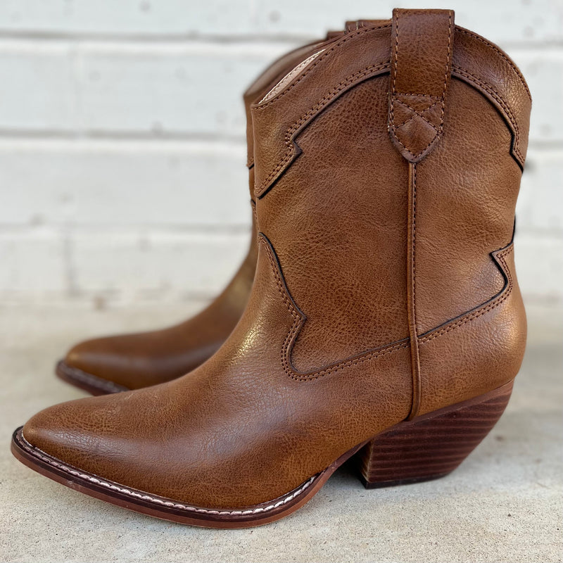 Get To Steppin' Brown Booties*