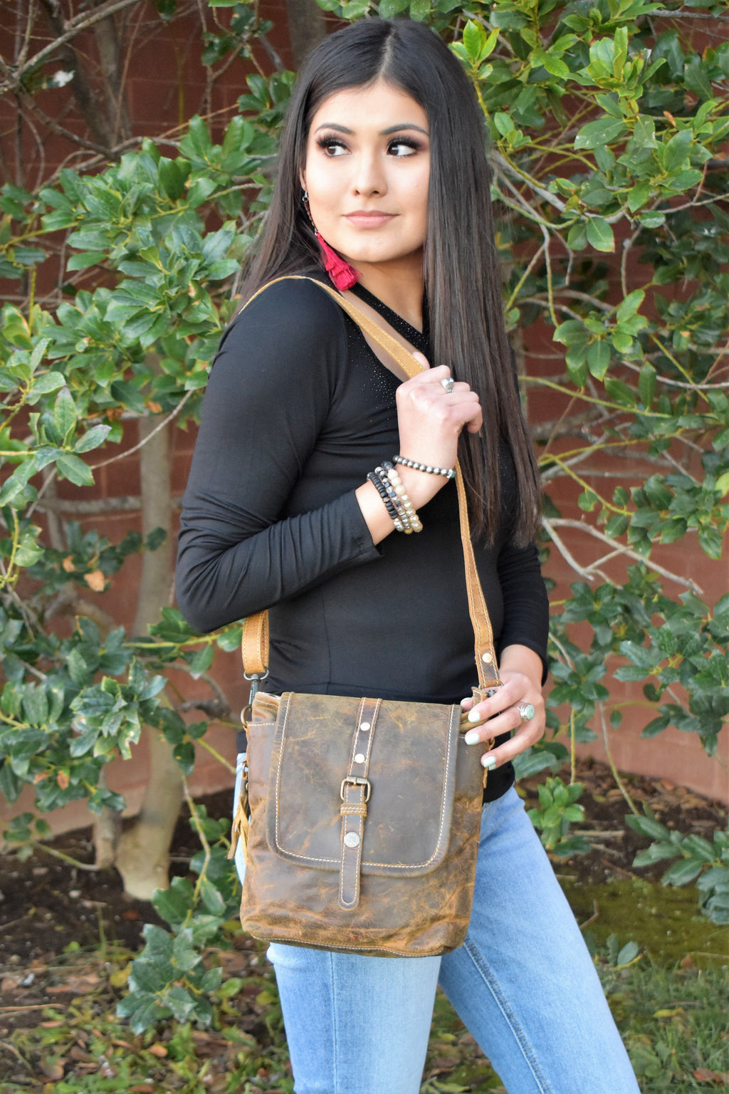 Brown Beauty Leather Bag | gussieduponline