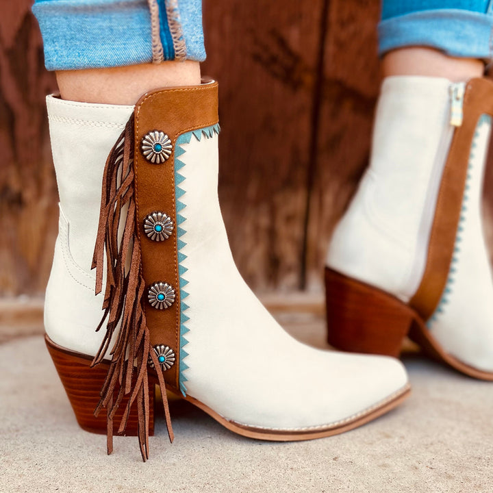 Gizelle Fringe Boots | gussieduponline