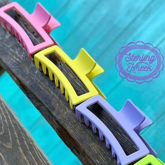 These hair clips are so fun! They come in different colors! These clips have A LOT of hold in them! They are large and in charge! These hold medium to long hair, and will be your best friend if you have thick hair! 